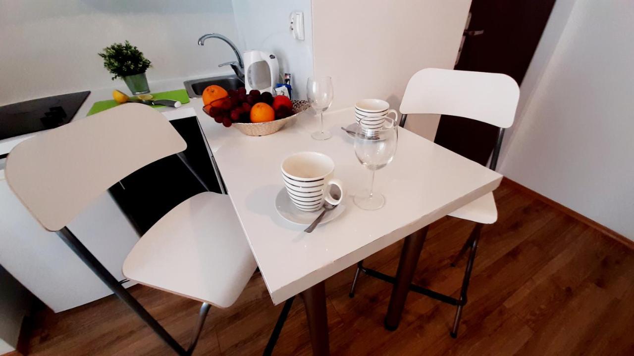 Apartament Z Balkonem I Bezplatnym Parkingiem Gdańsk Buitenkant foto