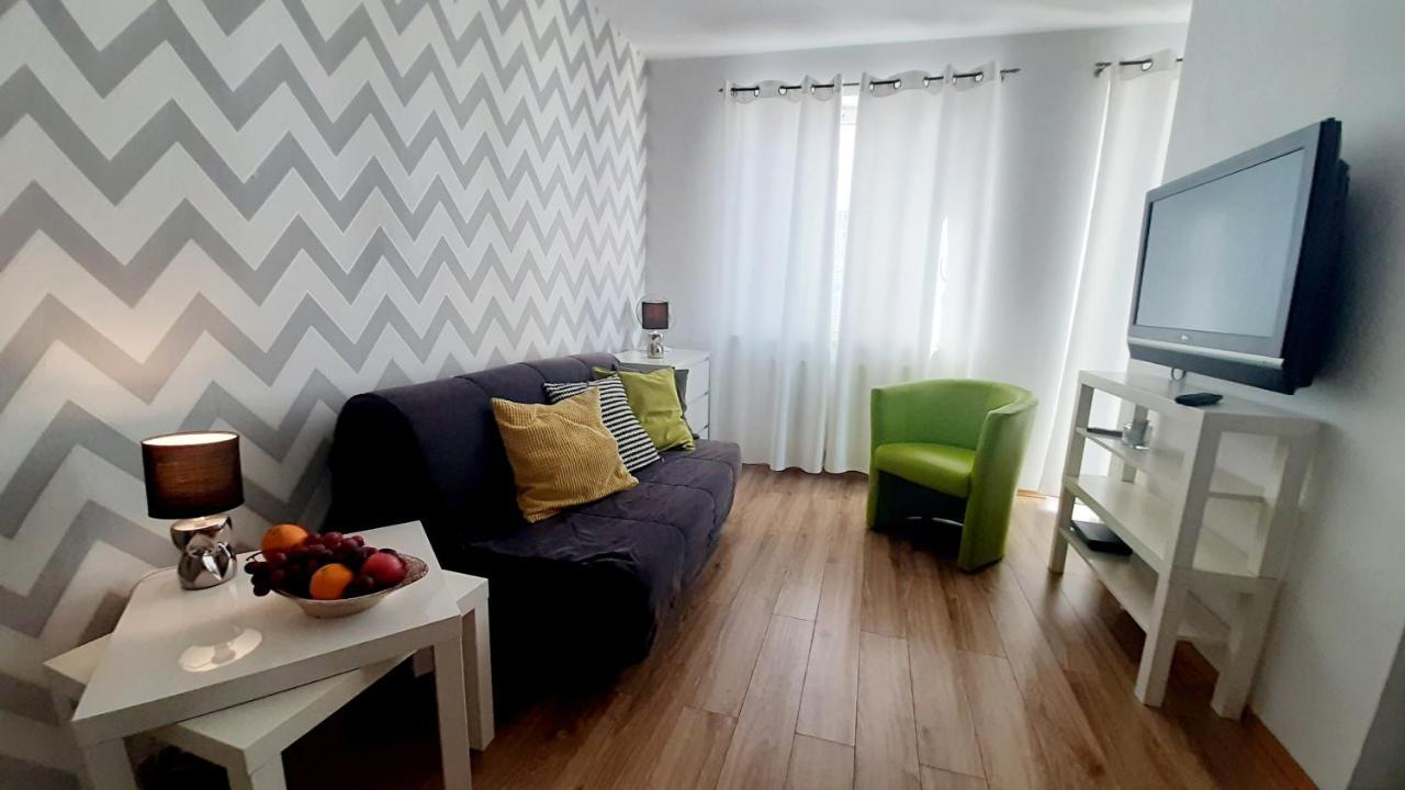 Apartament Z Balkonem I Bezplatnym Parkingiem Gdańsk Buitenkant foto