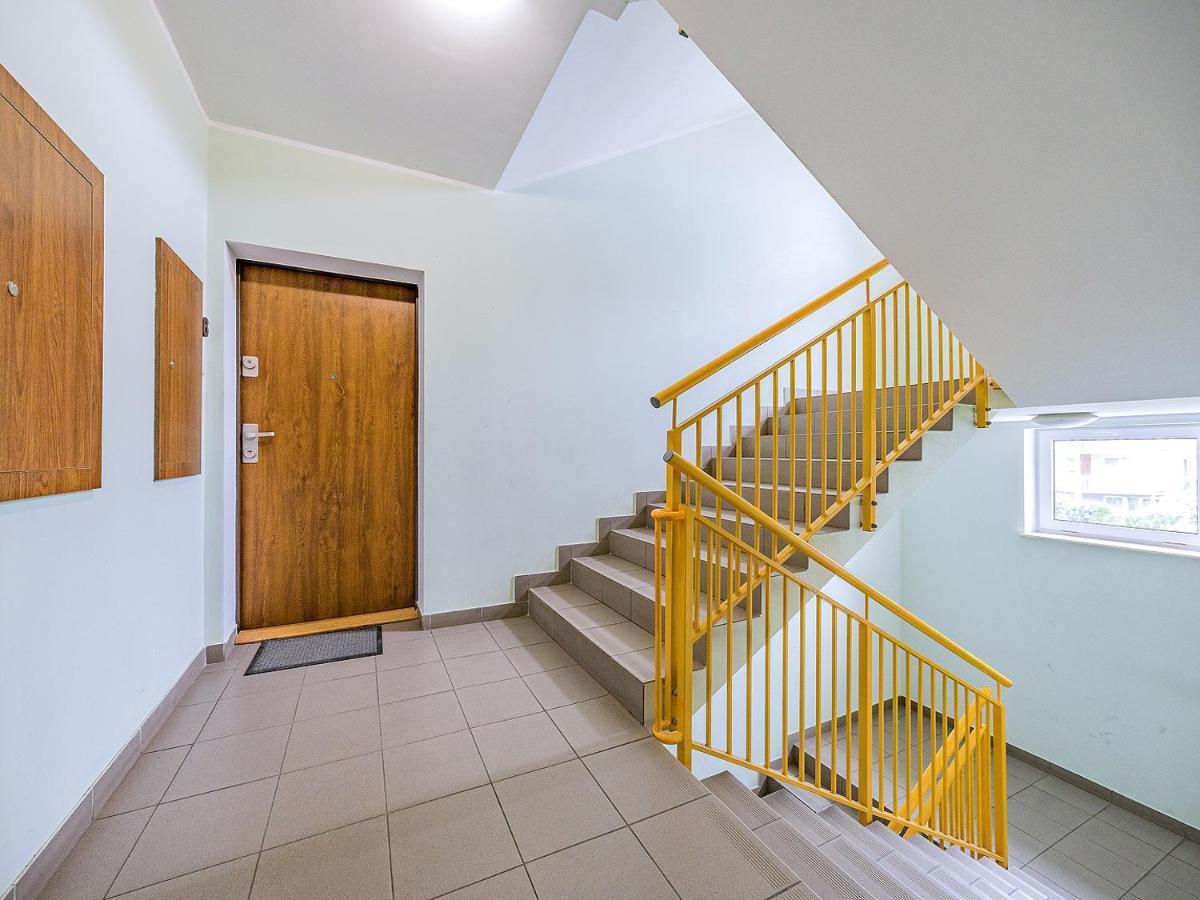 Apartament Z Balkonem I Bezplatnym Parkingiem Gdańsk Buitenkant foto